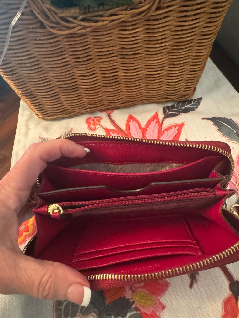 Michael Kors Jet Set Large Double Zip Wristlet – Red - Picture 4 of 4